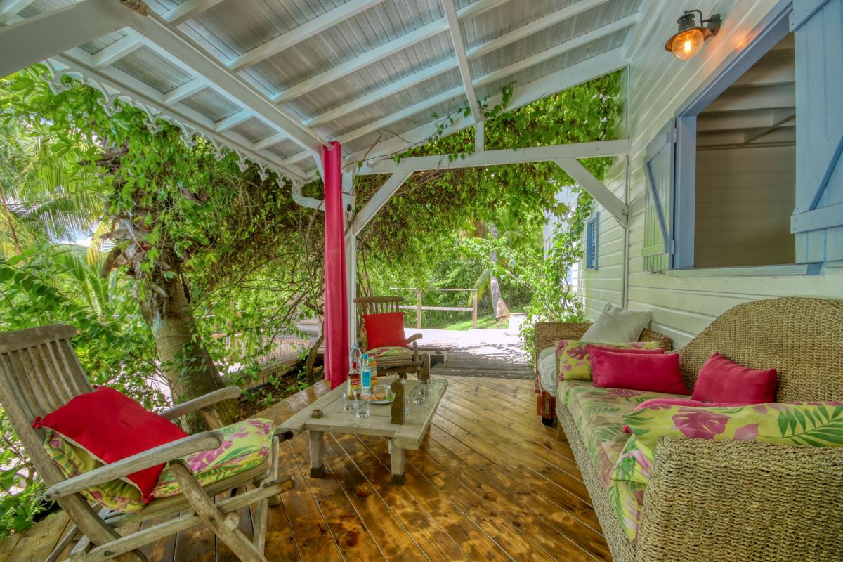 location de villa Sainte-Anne Martinique 6 personnes terrasse 1